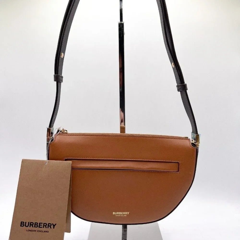 Burberry Olympia small shoulder bag in brown - Picture 2 of 12